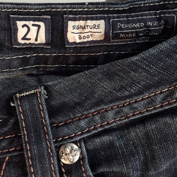 Miss Me Signature Boot Jeans Size 27x31 - Picture 8 of 11